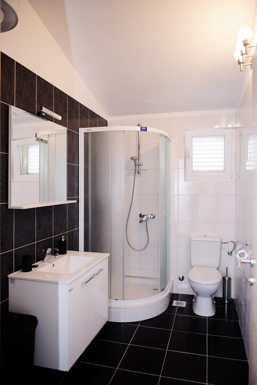 Apartments Zdenka Vinišće Chambre photo