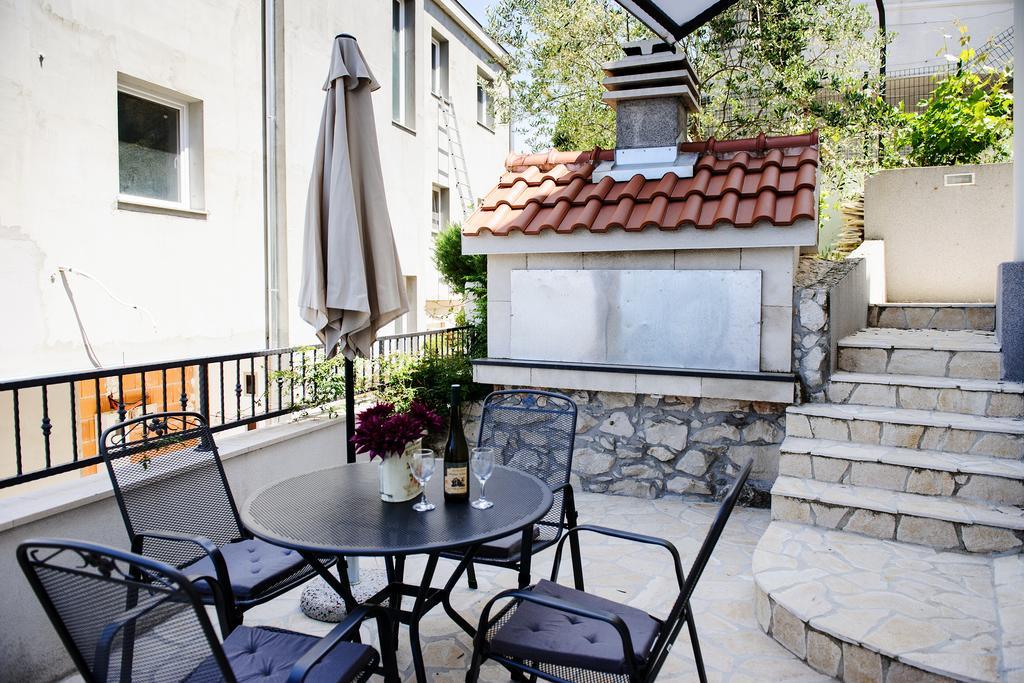 Apartments Zdenka Vinišće Extérieur photo