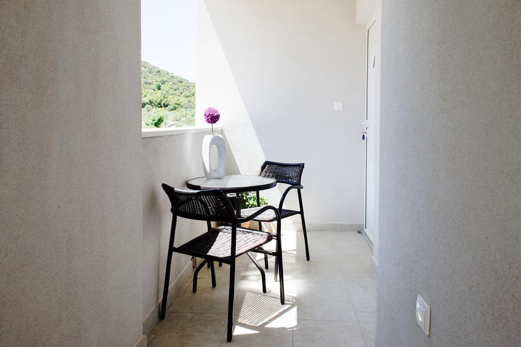 Apartments Zdenka Vinišće Extérieur photo